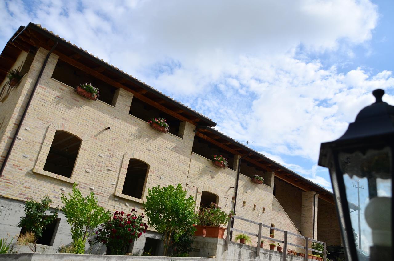 B&B Il Casolare Floriano Bagian luar foto